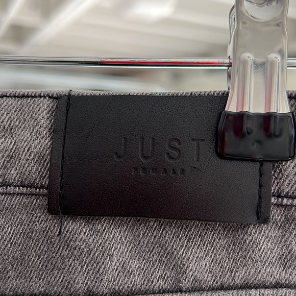 Just Female Jo Jeans, New Without Tags - mid rise size 28 - Picture 8 of 9